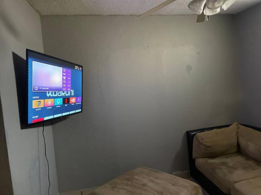 Casa Granada Cercana A Consulado Y Aeropuerto. Juárez Exteriör bild